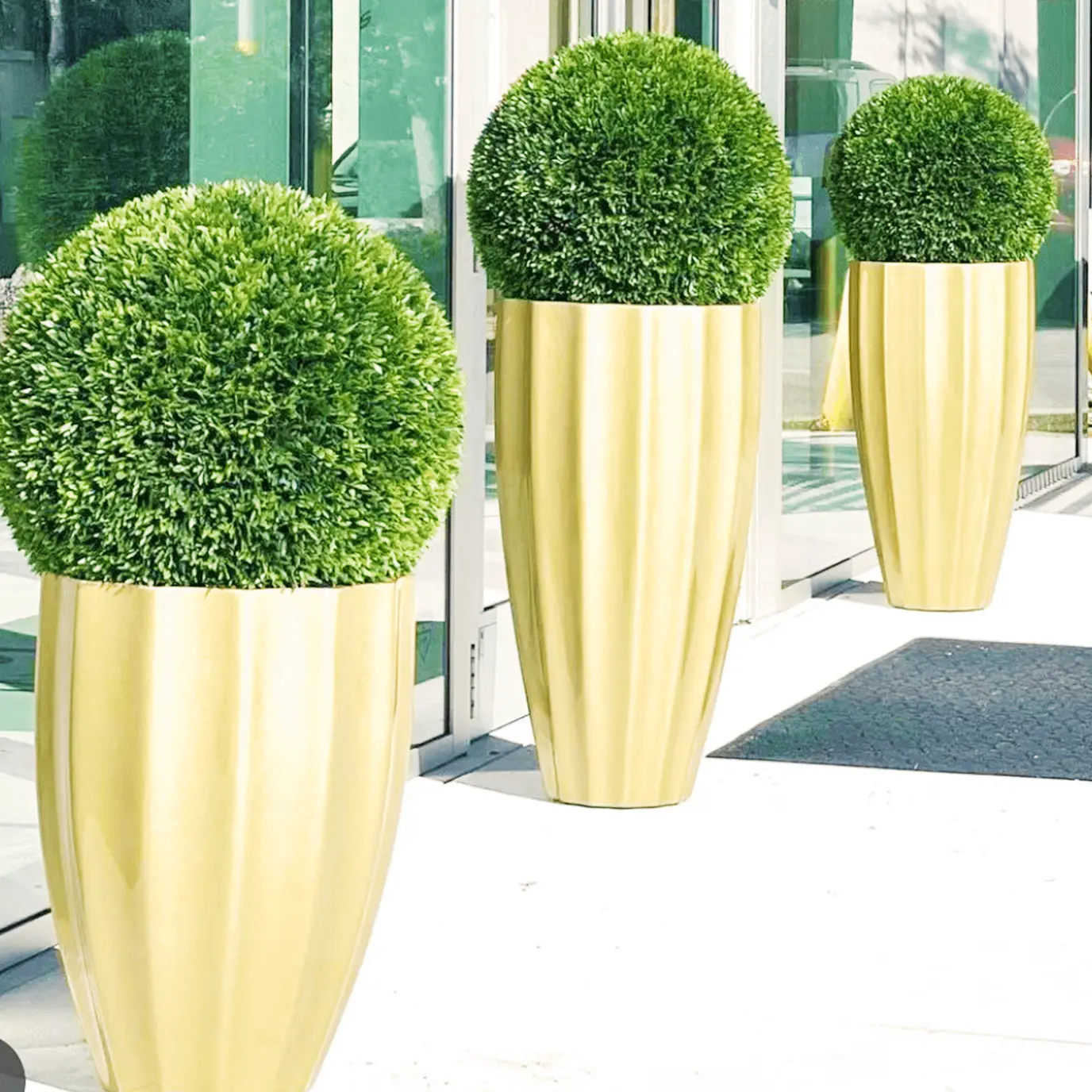 fluted fiberglass planters