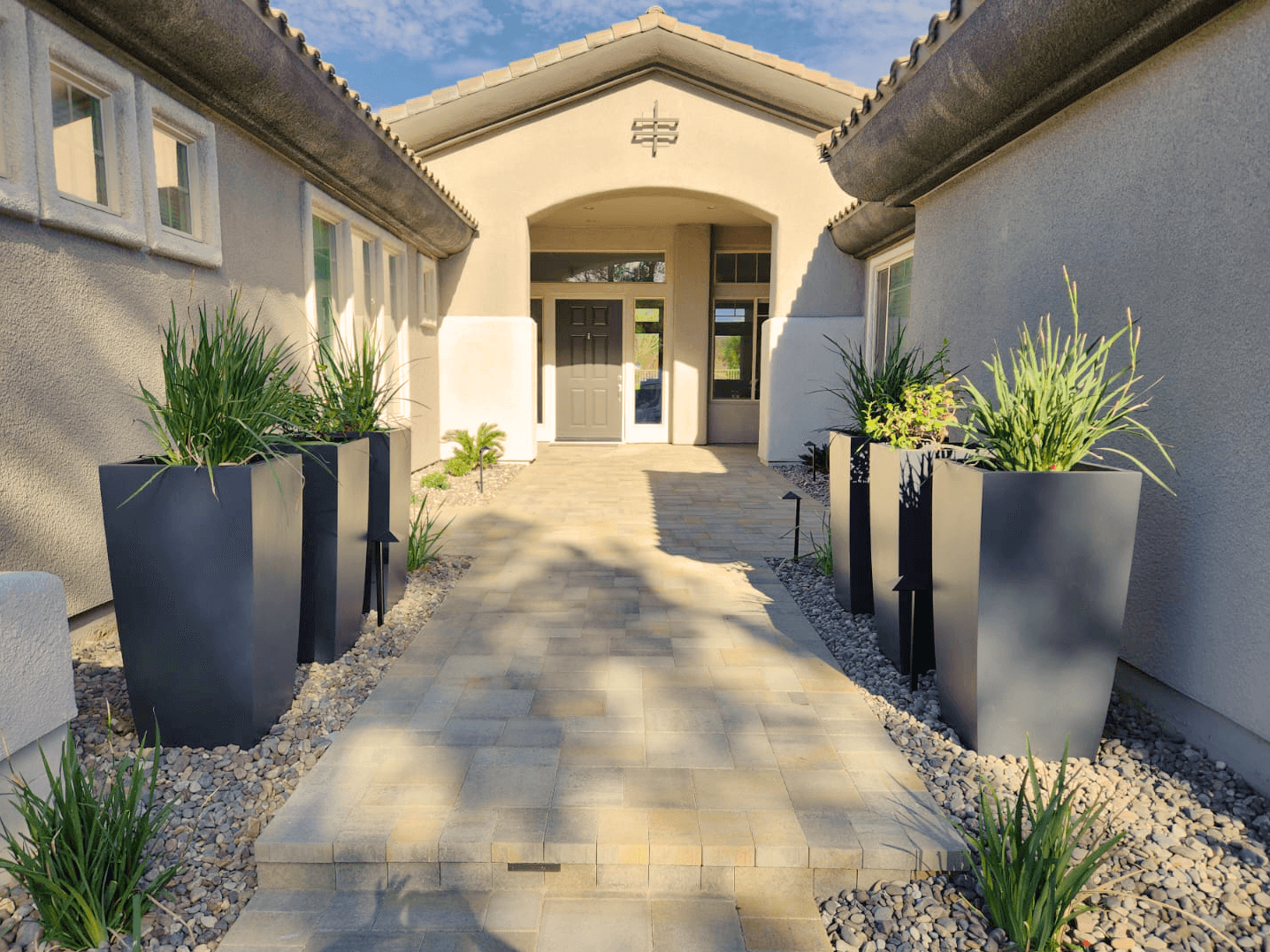 How to Create a Drought-Resistant Landscape: Best Xeriscaping Strategies 1 Innovative xeriscaping techniques help conserve water while maintaining beauty | Planters ETC