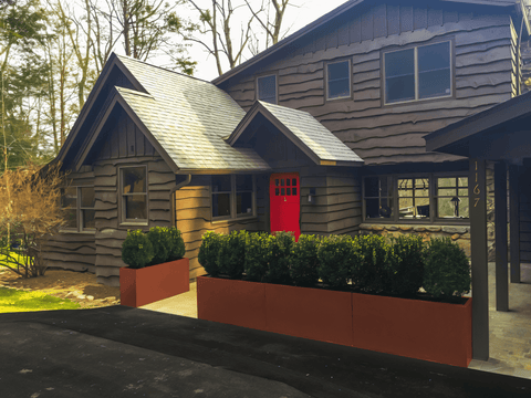 Terracotta vs. Fiberglass Planters: Why Fiberglass Terracotta Planters are the Superior Choice 3 Various styles of fiberglass planters
